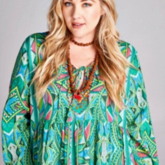 Tunic/ Dress that comes in S. M & Large-New! - Picture 4 of 11